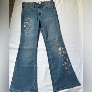 Abercrombie Kids Blue Jeans with Floral Embroidery High rise flare